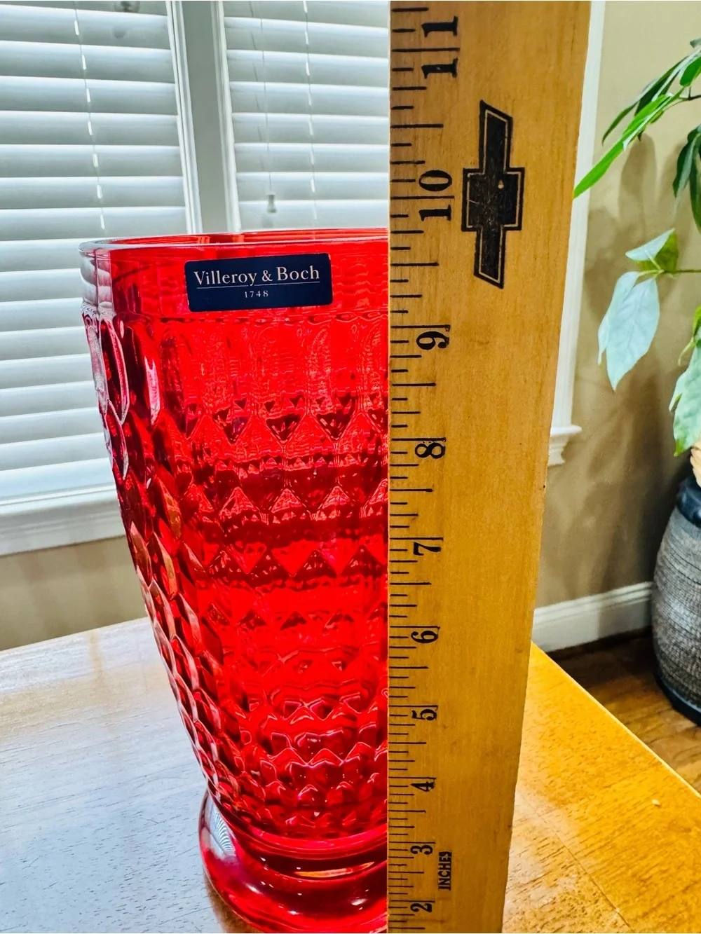 Villeroy & Boch Boston Ruby Red Vase